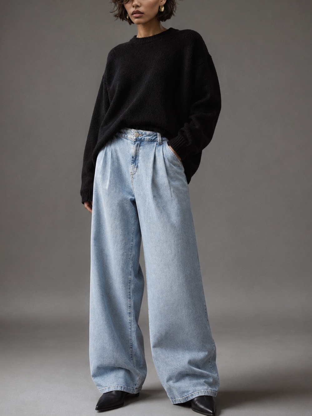 Avec Les Filles Pleated Wide Leg Light Wash Jeans NWT